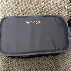 Biaggi  wheeled zip bag